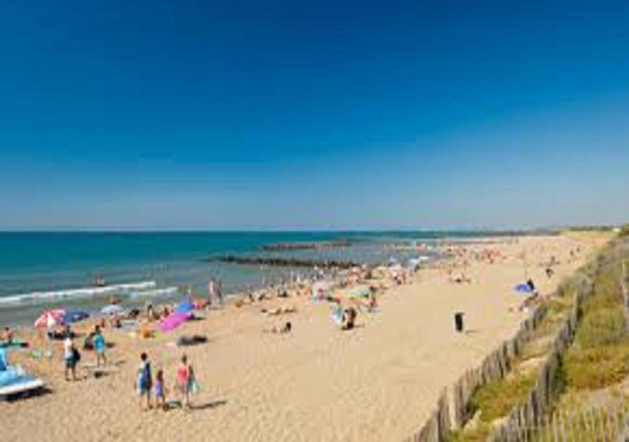 Camping La Carabasse Vias-Plage-T4 Climatise,Tout Confort, Emplacement Calme ! Kültér fotó
